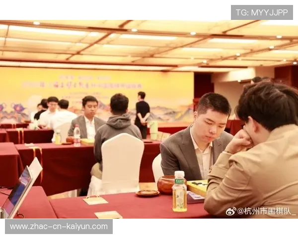 李钦诚在“湾区杯”围棋大棋士赛中表现抢眼，棋手李钦诚